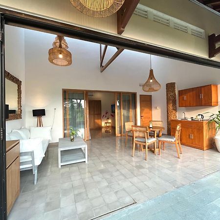 Boutique Villa Jogja Senang Putjung Exterior photo