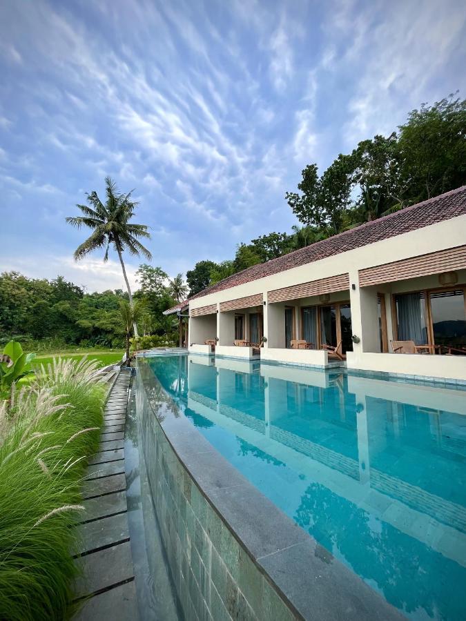Boutique Villa Jogja Senang Putjung Exterior photo