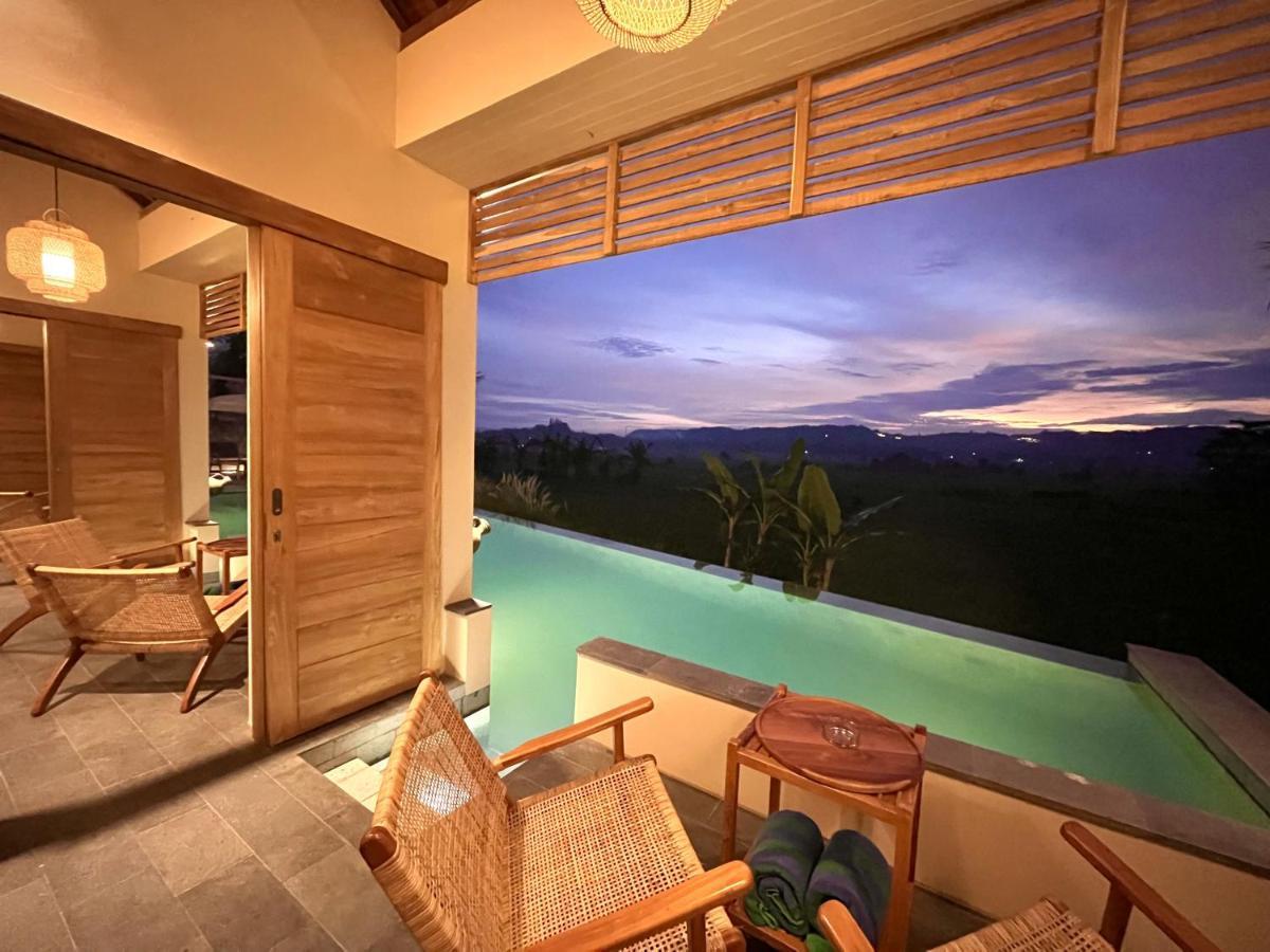 Boutique Villa Jogja Senang Putjung Exterior photo